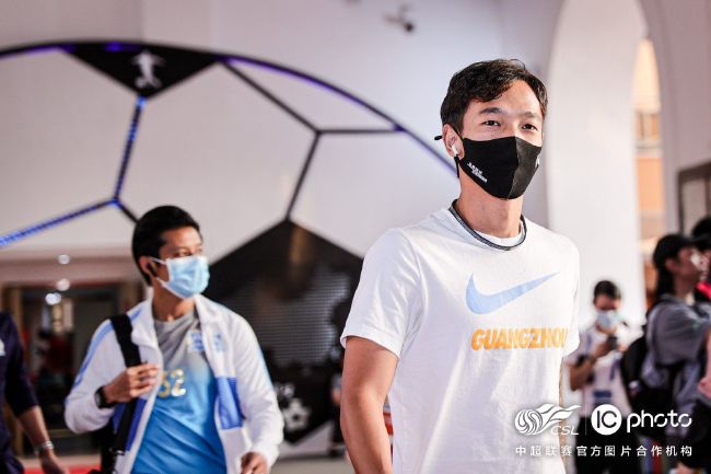 对阿莱格里来说，贝尔纳代斯基的回归是受欢迎的，并且能增加球队的战术创造力和多功能性，而且在经济层面也满足俱乐部的要求。